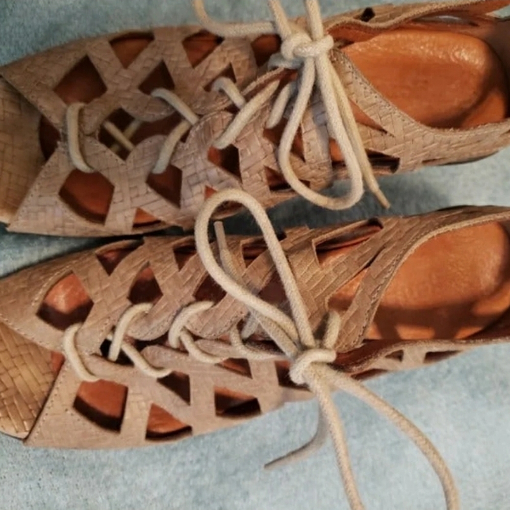 Gentle Souls Women's Shoes